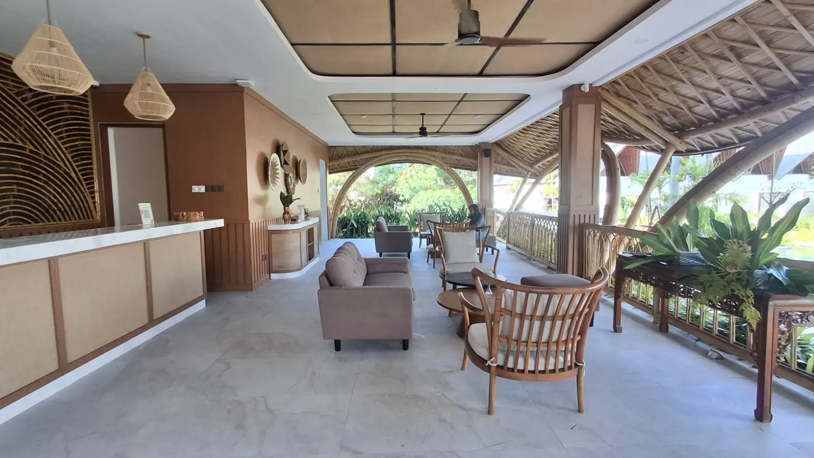 Lokalé open lounge and reception area